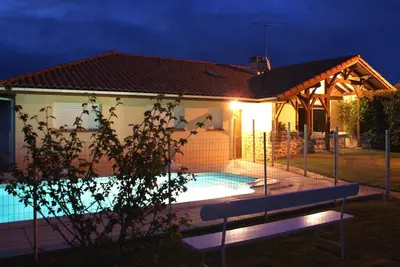 Image de Propriete De Charme 4**** Avec Piscine/Balneo. Entre océan & int. des terres.