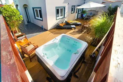 Image de Surf Atlantic - Unique Private House avec jacuzzi et jardin, près de la plage