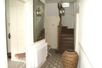 Image de Au Coeur de la Forêt de Fontainebleau '' La Grande Cour ''