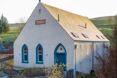 Image de Location: luxe 4 -Chambre maison écologique Dans un beau village du Sud Uplands