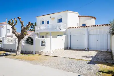 Image de Empuriabrava: Maison \/ villa - Empuriabrava