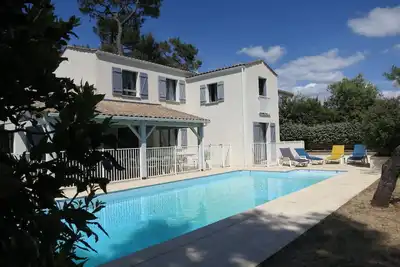 Image de 'L'Etoile De Mer' - Coastal Villa avec piscine privée