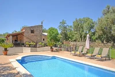 Image de Alba - Charmante maison de campagne avec piscine à Llubí