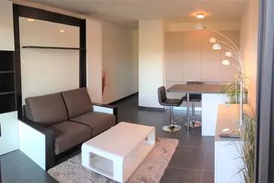 Image de Studio de standing climatisé avec Vue Mer et Piscine