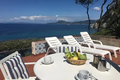 Image de Villa avec vue sur la mer