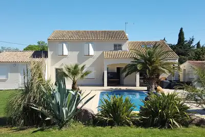 Image de Une oasis au milieu des vignes.