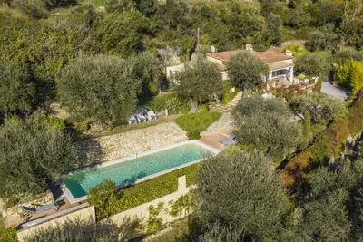 Image de Villa avec piscine chauffée et superbe vue sur la mer, le golf et la montagne