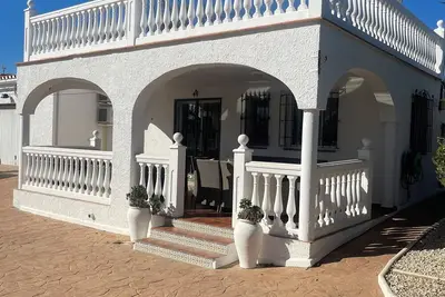 Image de Situé dans le charmant village de La Cala Près de la plage, bars et restaurants