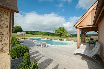Image de Maison neuve au calme avec caractère, piscine privé chauffée