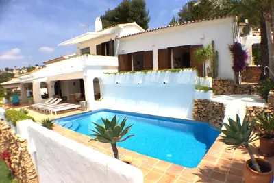 Image de Villa de charme spacieuse, vue sur la mer, à 500 mètres de la plage d'El Portet