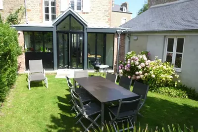 Image de Maison Ă Dinard avec jardin, proche plage et commerces St-Enogat. Wifi. Parking.