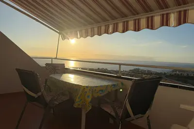 Image de Appartement à Las Americas avec des vues panoramiques spectaculaires sur la Costa Adeje
