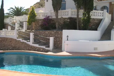Image de Villa de conte de fées avec piscine privée et vue sur la mer