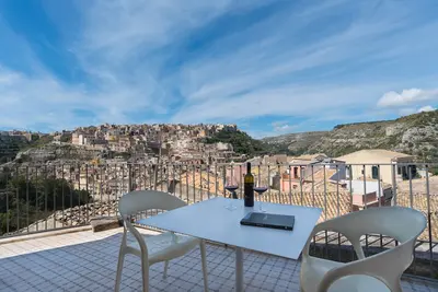Image de Ulisse Très nouvel appartement en Ragusa Ibla, avec terrasse et vue panoramique