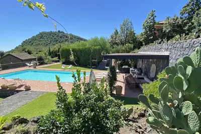 Image de Palmento Trecastagni, villa panoramique et dépendance avec piscine