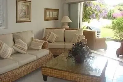 Image de Villa de Golf avec Piscine Commune