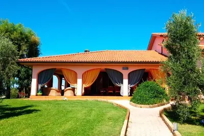Image de Domaine Vallegaia, repos complet avec piscine, tennis, baby-foot