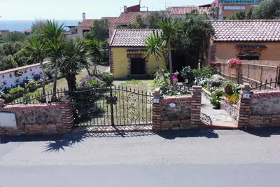 Villa dans le centre de Torre dei Corsari - vue sur la mer (à 300 mètres de la mer)