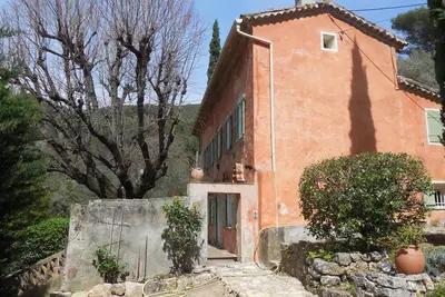 Image de Evasion en Provence – Maison de charme avec piscine - 14 couchages