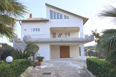 Villa With Panoramic Views On The Floor Of 'Castellammare Del Golfo' Wifi Free! ! !