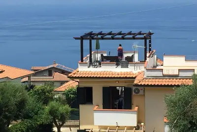 Image de Maison \/ Villa avec vue panoramique sur la mer, près de Tropea, Zambrone hills