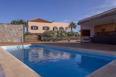 Image de Villa Sunset Lajares - Janv \/ février \/ mars, à partir de 99 € x 2 personnes.