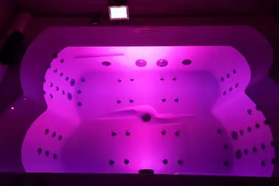 Image de Spa et Sauna pour un moment de pure détente en amoureux.