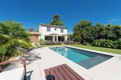 Image de La Maison Château d'Eau : piscine pour 6/8 pers, à proximité de Poitiers