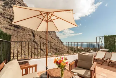 Image de Maison de vacances avec terrasse, solarium et vue sur la mer