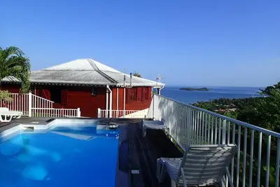 Image de Villa créole 3 étoiles avec piscine, vue sur mer et îlets Pigeon