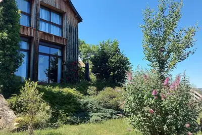 Image de Gite Écologique en Auvergne avec vue panoramique