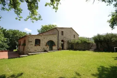 Image de maison pour de nombreuses familles et les groupes d'amis. Animaux acceptés