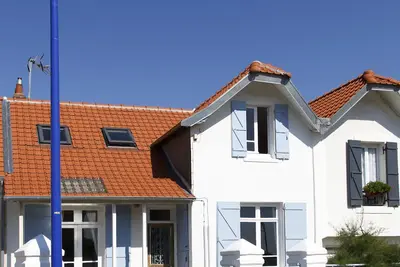 Image de Charmante maison avec grand jardin clos à proximité de la mer