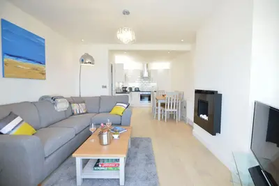 Image de Superbe appartement de pont inférieur de 6 personnes sur Porthmeor Beach, St Ives, Cornwall