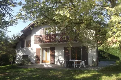 Image de Belle maison familiale style savoyard avec jardin et 4 chambres.