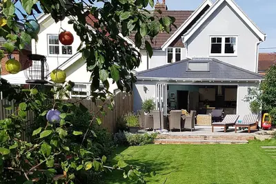 Image de Proche commodités et gare du village, maison de 5 chambres, grand jardin plein sud