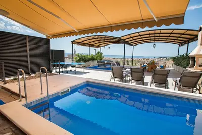 Image de Appartement avec piscine privée et terrasse