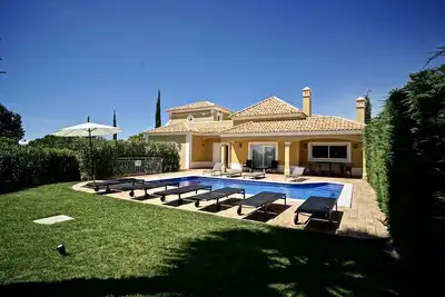 Image de Villa de luxe avec vue sur la mer