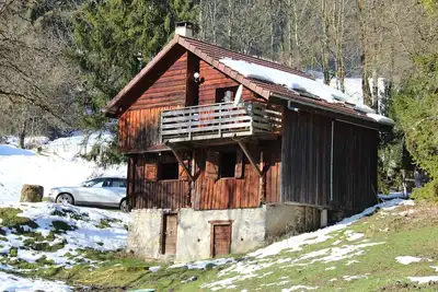 Image de Chalet en bois traditionnel idéal pour un séjour au calme, Piste de la Clusaz