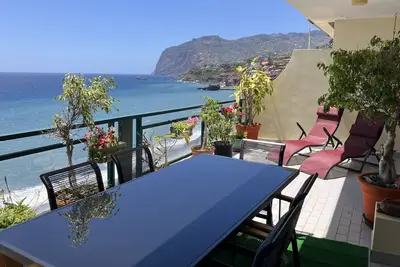 Image de Penthouse avec piscine et vue fantastique sur l'océan