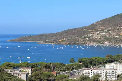 Image de Rez de jardin avec vue imprenable sur le golfe