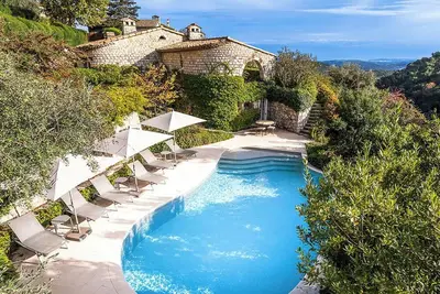 Image de Le Refuge D'Un HÔTELIER Parisien: Belle Villa, A Deux Pas Du Centre Et Belle Vue