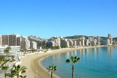 Appartement en première ligne de plage, vues spectaculaires, piscine, Wifi gratuit