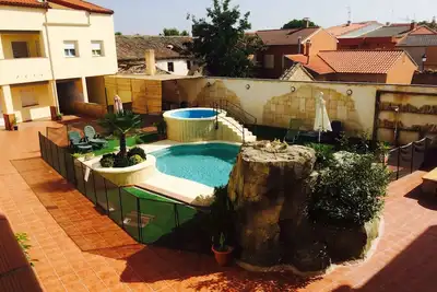 Image de Apartamentos AlcabĂłn