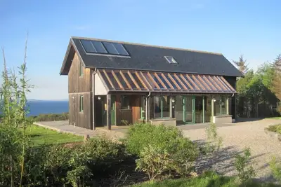 Image de Maison écologique de luxe avec vue imprenable sur la mer