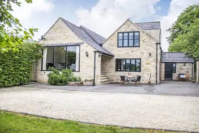 Image de Maison de ferme spacieuse avec une vue imprenable