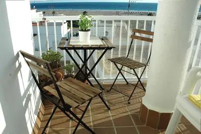 Image de Face Ă la plage, vue magnifique sur la mer, garage et Wifi gratuit