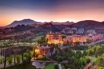 High End Property-next Pour Ritz Carlton où Michelle Obama Séjour