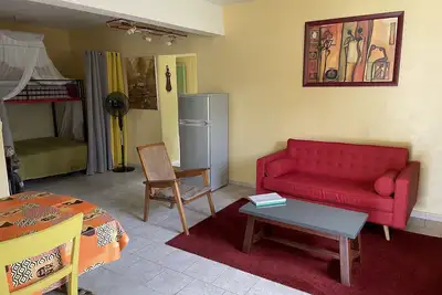 Image de Rez de jardin au milieu d'une magnifique propriété