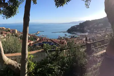 Image de Appartement avec vue mer imprenable, piscine, tennis